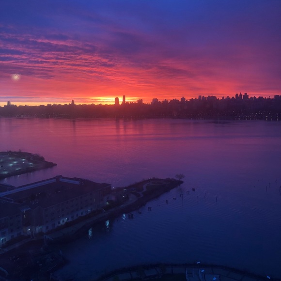 Meet your Posher, Linda - Picture 1 of 1